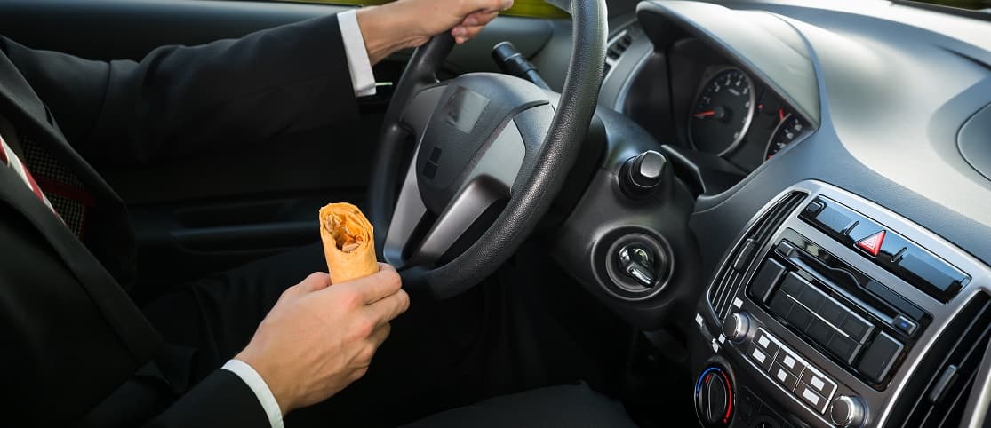 Car Snacks – What to Have and What to Avoid?