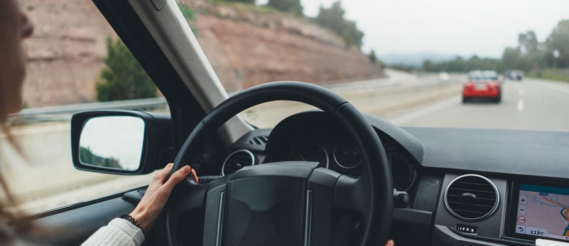 دليل هام للسائقين المبتدئين في القيادة على الجانب الأيمن